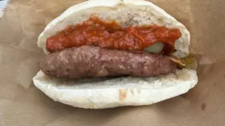 Хляб, кайма и лютеничка за 15 евро на събор в България