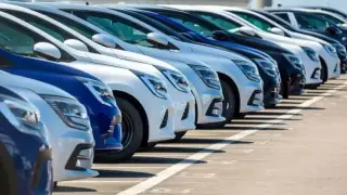 Продажбите на нови автомобили в България растат с над 18 процента през април