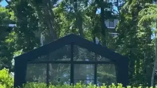 Собственици на имоти в незаконния комплекс край Варна: плащат данъци, имат партиди за ток и вода