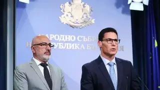 Управляващите предлагат: Редукция на партийната субсидия и отпадане на COVID добавката от пенсията
