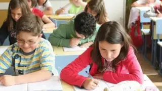 55 000 четвъртокласници се явяват на НВО по БЕЛ в сряда
