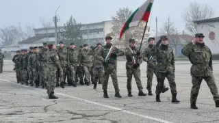 Димитър Стоянов: Няма да има съкращения при военнослужещите