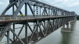 Затварят Дунав мост!