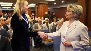 Край на съдебната сага в БОК: Весела Лечева оглави официално Българския олимпийски комитет