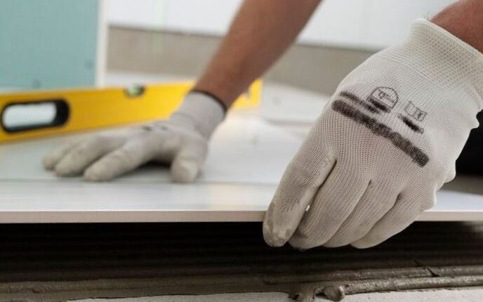 Често срещани грешки при монтаж на плочки за баня