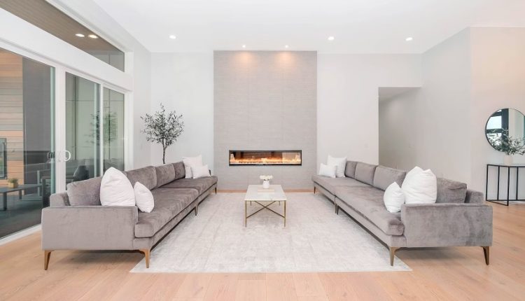 Класически или модерно? Как да съчетаем два контрастни стила в един интериор