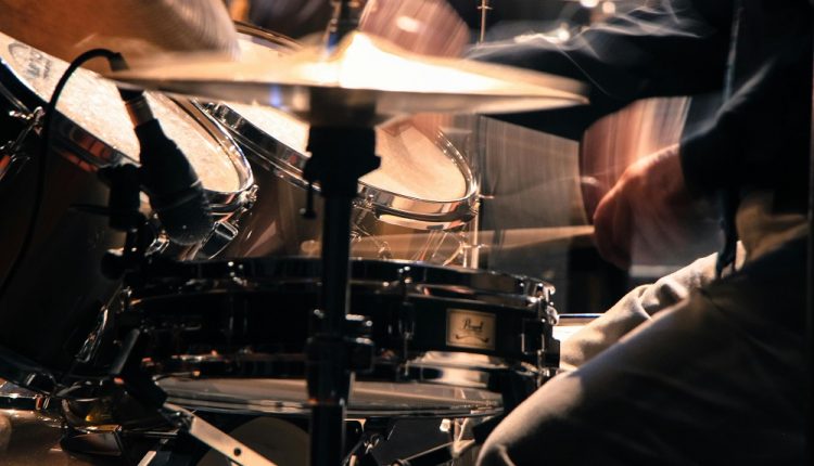 Защо всеки трябва да свири на поне един музикален инструмент?